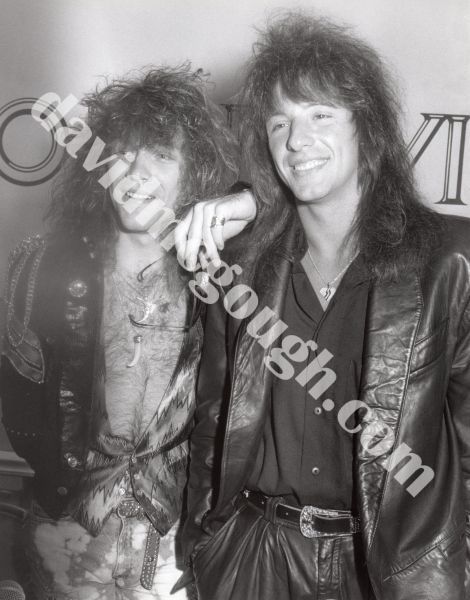 Jon Bon Jovi and Richie Sambora 1987. NY2.jpg